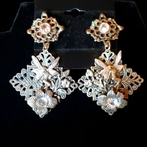 🌻Vintage fairy drop earrings.
